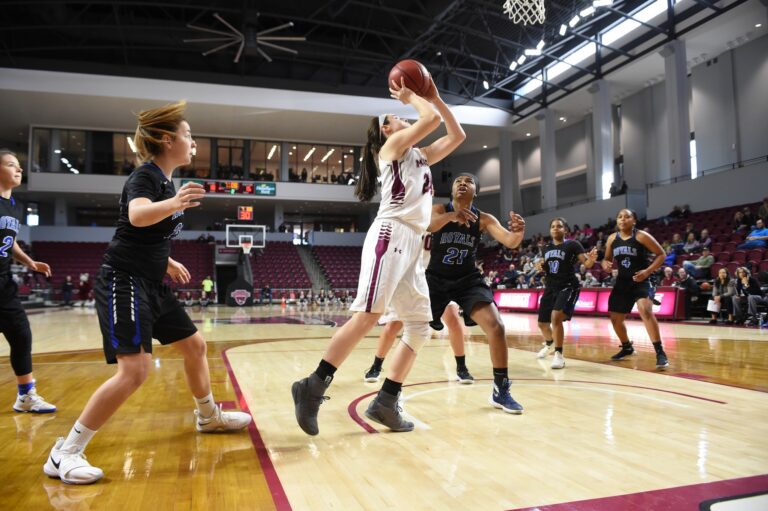 Maroon Madness: RC Hoopin’ and Hollerin’