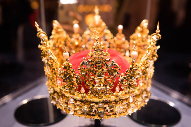The Queen is Dead