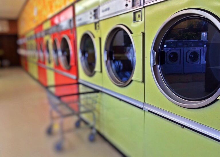 Doing Laundry in Dorms