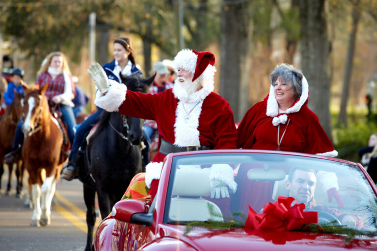 Christmas Parade Hitting Salem Streets