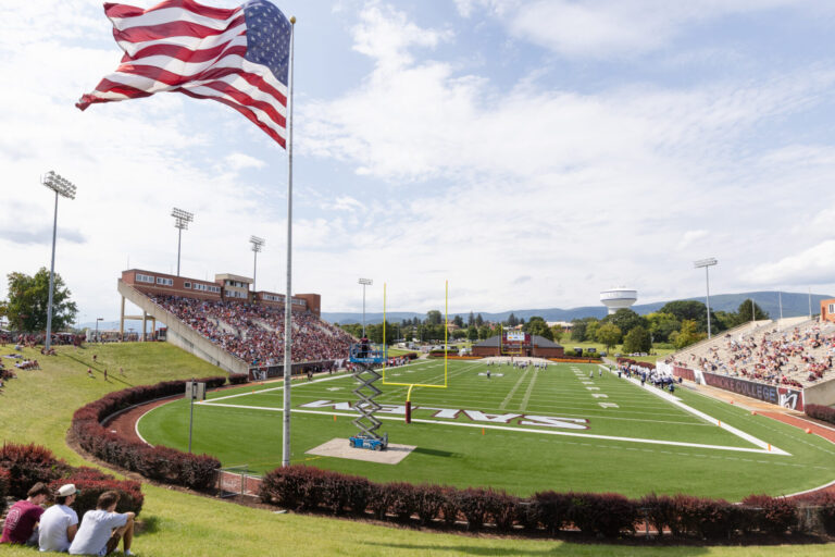 Sunday Special: Maroons VS. Dragons